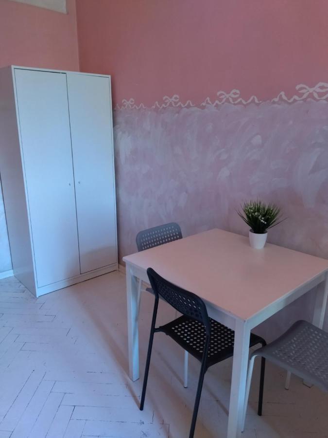 ורשה Oliwka Hostel מראה חיצוני תמונה