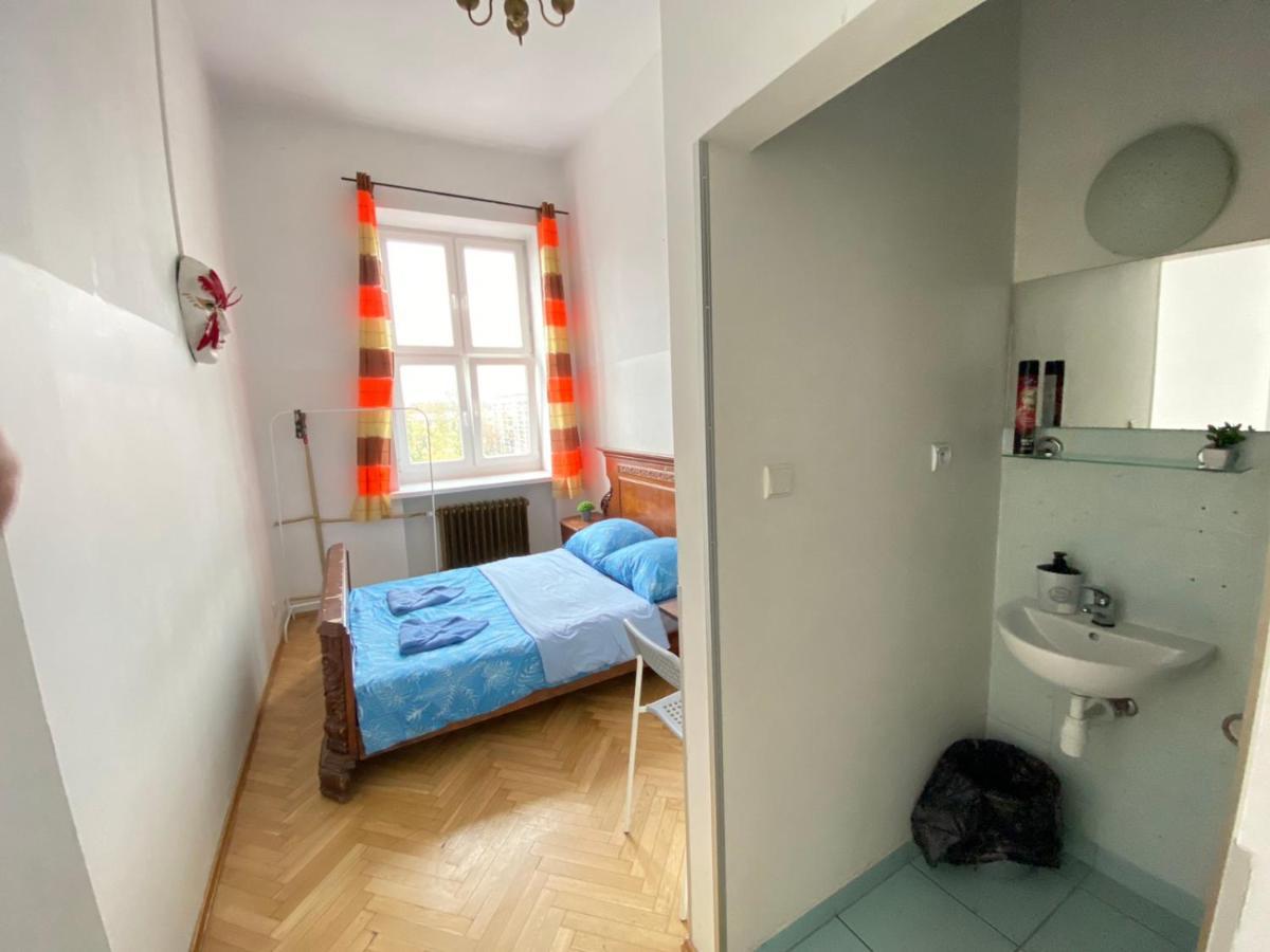ורשה Oliwka Hostel מראה חיצוני תמונה